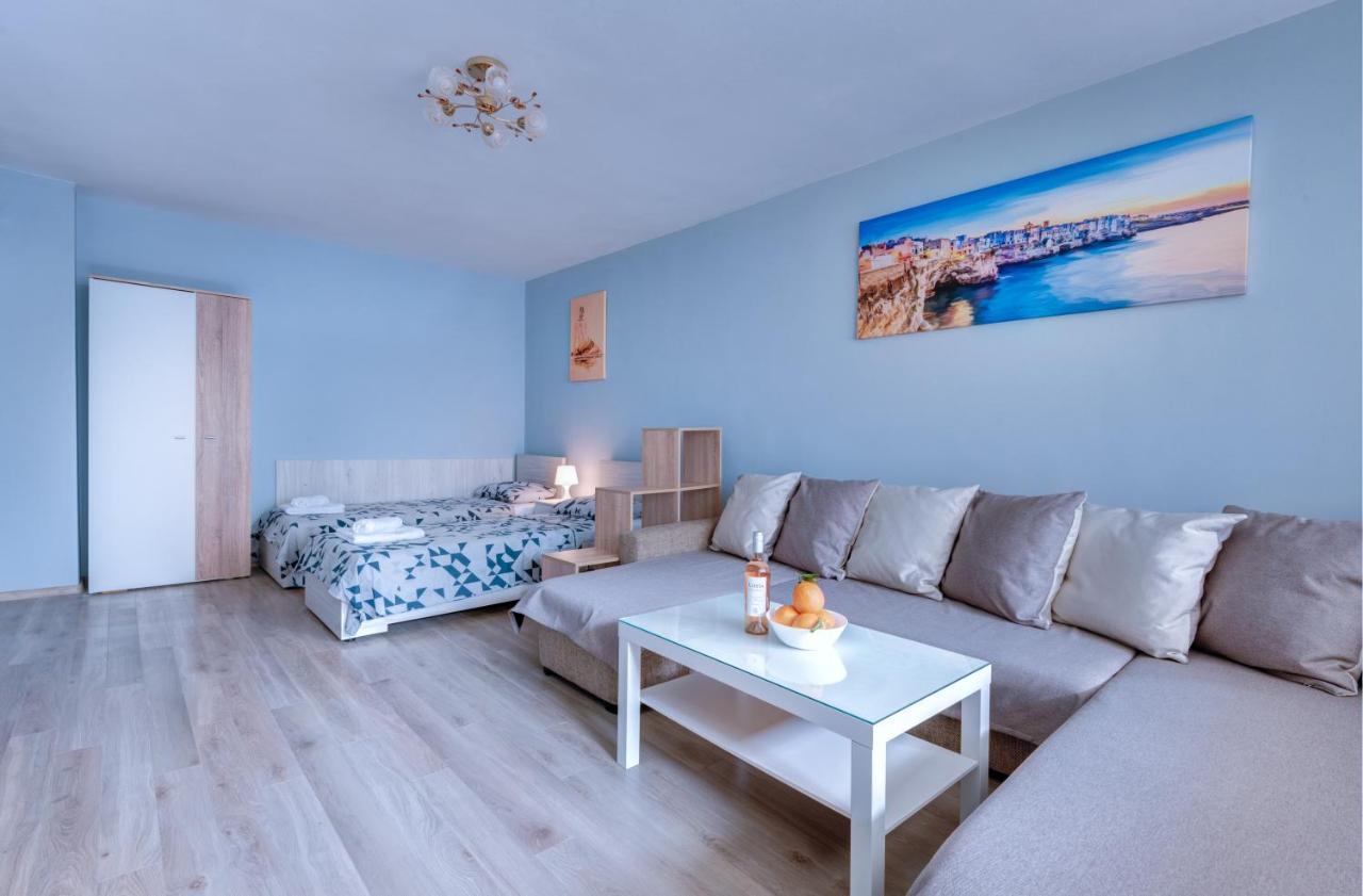 Daisy - 3 Room And Kitchen Apartment In Lazur Burgas Ngoại thất bức ảnh