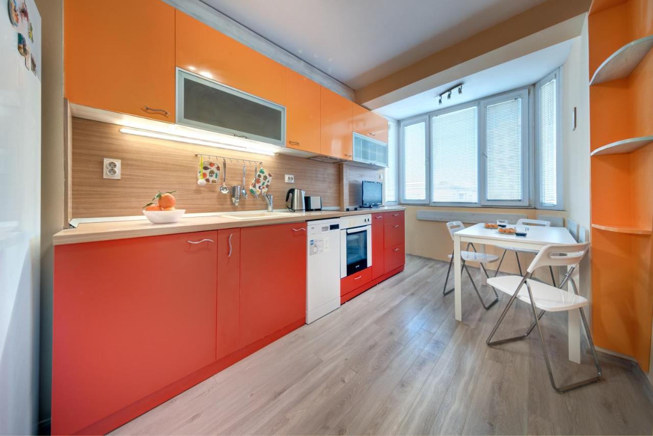 Daisy - 3 Room And Kitchen Apartment In Lazur Burgas Ngoại thất bức ảnh